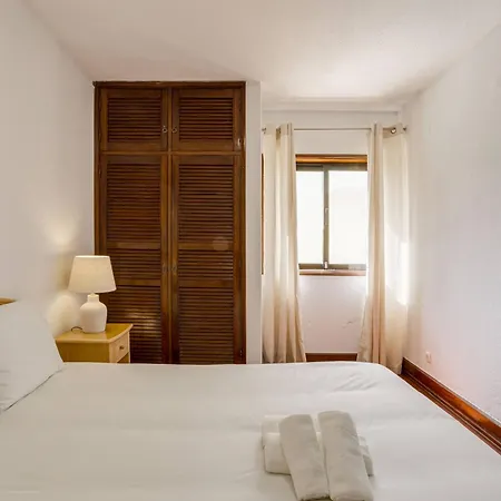 Βίλα Out Do Lince - 8 Ensuite, Heated Pool & Gym - Marina *