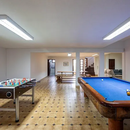 Out Do Lince - 8 Ensuite, Heated Pool & Gym - Marina Villa *