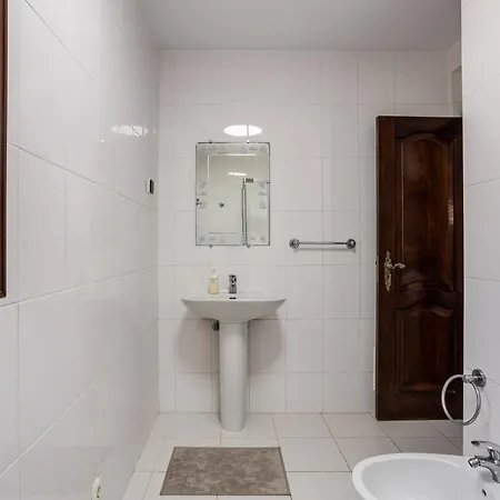 Villa Out Do Lince - 8 Ensuite, Heated Pool & Gym - Marina *