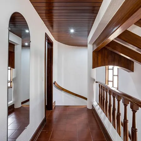 Out Do Lince - 8 Ensuite, Heated Pool & Gym - Marina Villa *