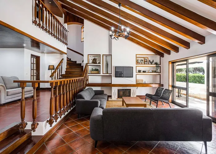 Out Do Lince - 8 Ensuite, Heated Pool & Gym - Marina *