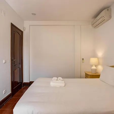 Out Do Lince - 8 Ensuite, Heated Pool & Gym - Marina Вилла *